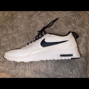Women’s Nike shoes